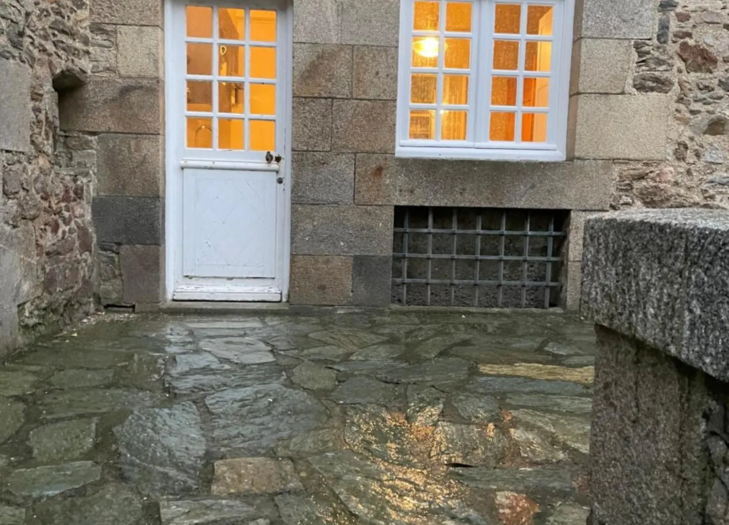 Appart Coquet Intra-Muros Facade Historique Rez De Chaussee Terrasse 圣马洛